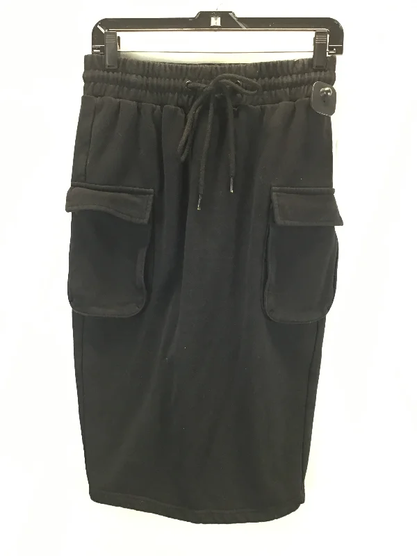 Skirt Midi By Clothes Mentor In Black, Size: M