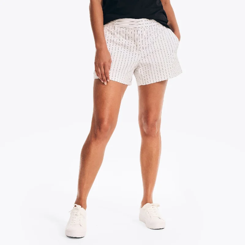 Nautica Womens 4" Pinstripe Dot Stretch-Twill Short